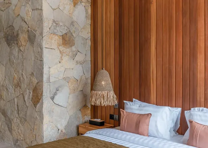 Naoki - 1br Architectural Gem Next To The In Villa